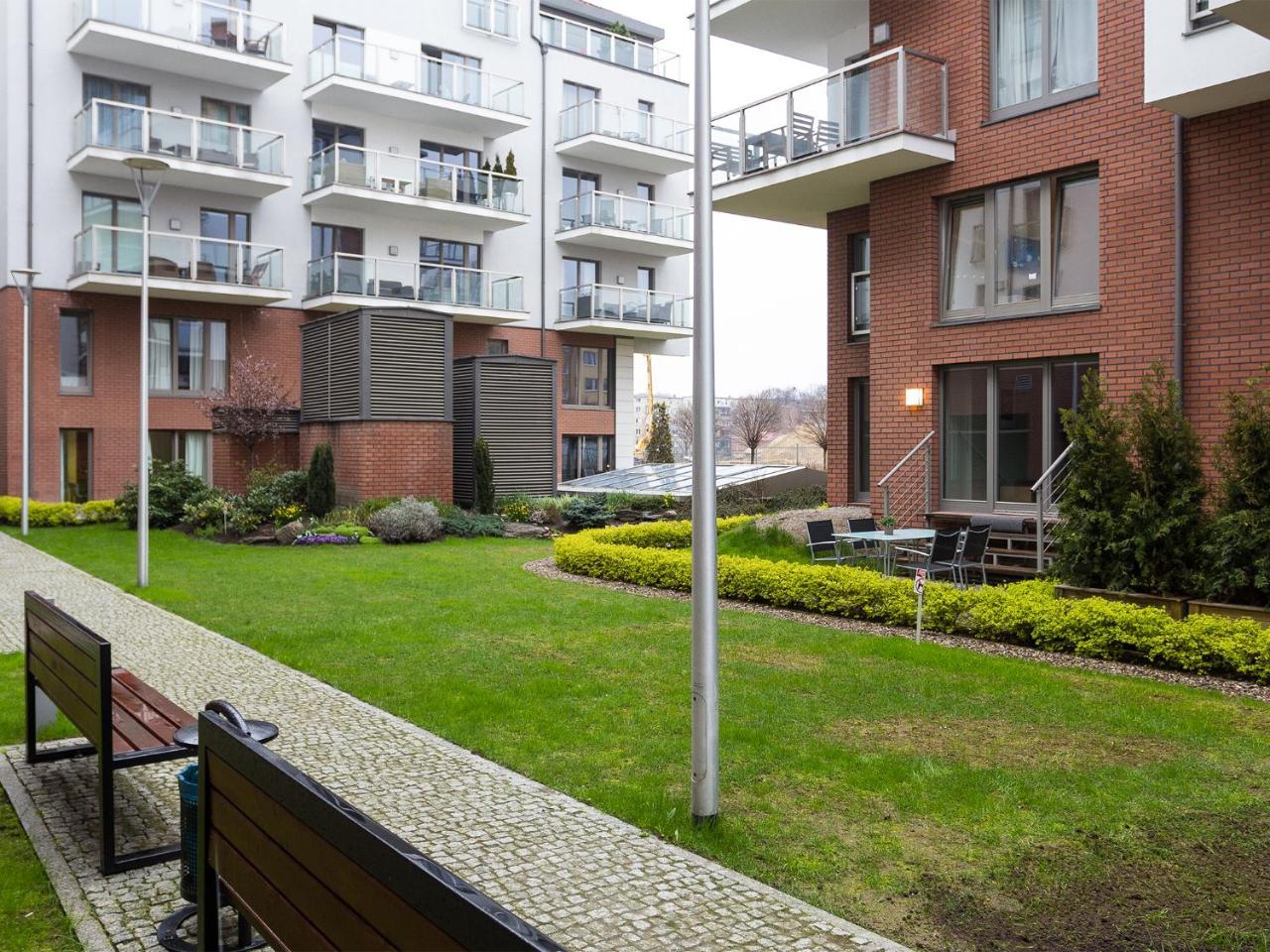 Euro Apartments Szafarnia Comfort Гданьск Экстерьер фото